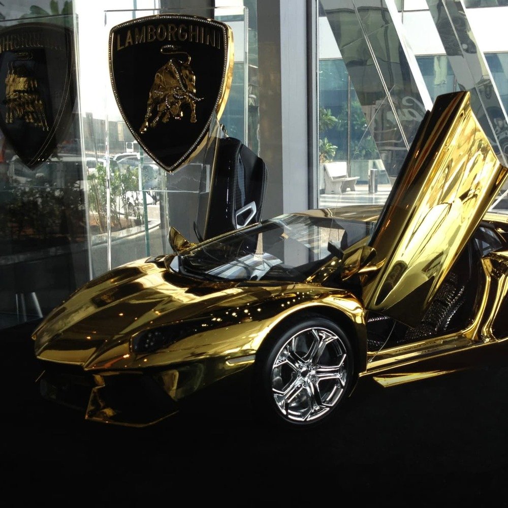 101039516 golden lambo