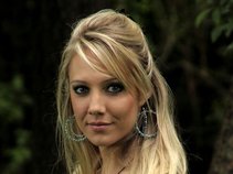 Lindsey Gail