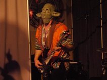 YODA ON BASS