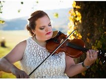 Susie The Wedding Fiddler