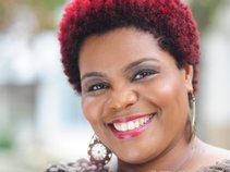 Valerie Woodard