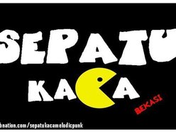 Image for Sepatu Kaca