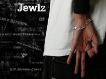 DA 1 N ONLY JEWLZ