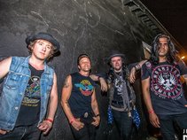 THE DIRTY PEARLS