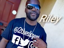 2 The Sky ENT.