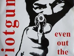 RIOTGUN