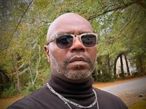 Tyrus2k-Songwriter,singer