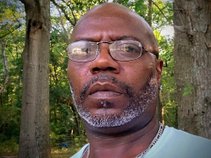 Tyrus2k-Songwriter,singer