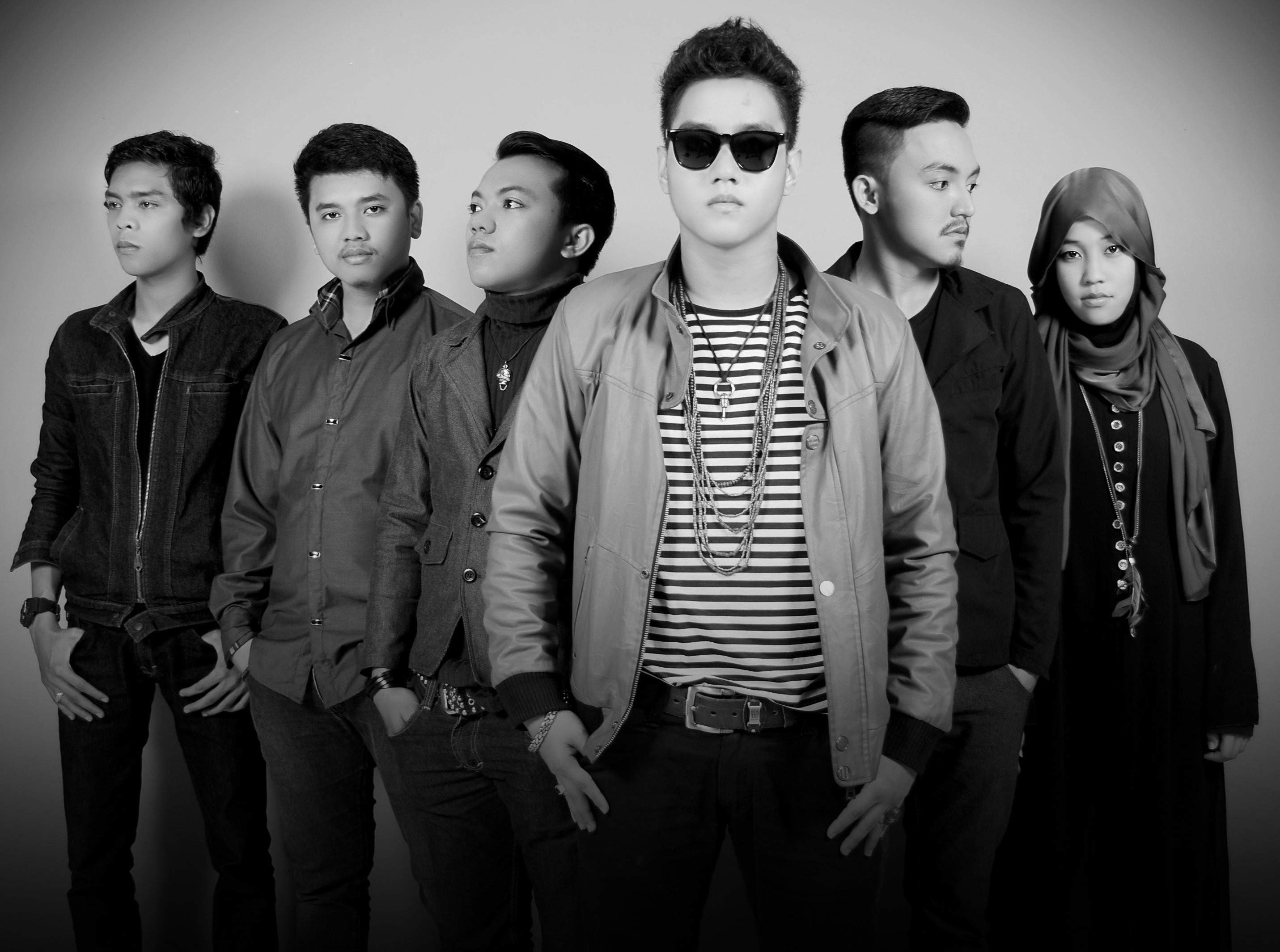 ReverbNation profile picture for @discovers