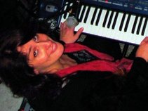 Valia - One Woman Band