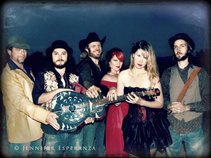 Broomdust Caravan