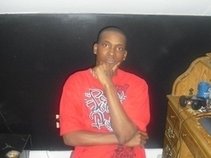 Meechie Me (of The SELmates)