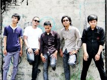 'demetri' band