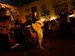 Li'l Mo & The Monicats