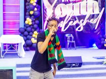 Bryan The'GiftedArtist