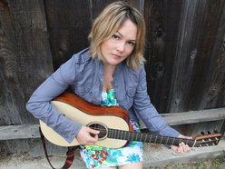 Sara Watkins