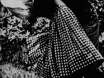 L'EMBRASSE (Top Tape)