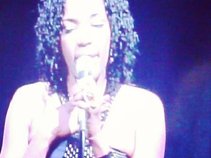 DIAMOND PERRI