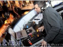 DJ HOOKS