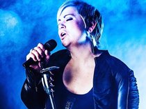 Samantha King