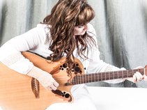 Vonnie Scott & Beckon Call