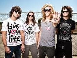 WE THE KiNGS !! <3