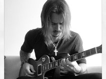 RHYS CAMERON HARRIES