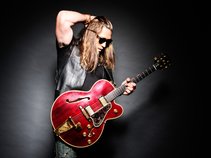 Gibson Cage / Cage & Focx