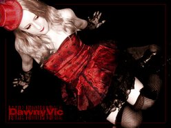 Scarlet/Blonde