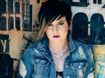 Lyndzie Taylor