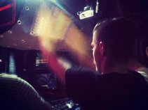DJ BL3v