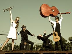 Jenny and the Mexicats