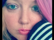 Ursulla_Binx