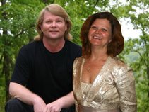 Earl Wayne & Linda Jo