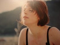 Laurel Smith Vocalist