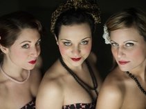 Apple Party & The First Ladies