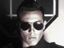J.O MaNi