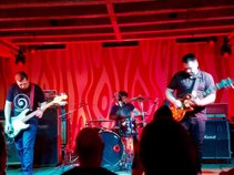 SHELTER RED