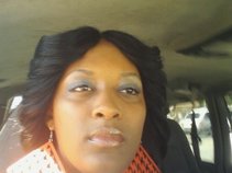 Ms Landa (Dat Ratchet Gurl)