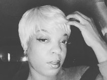 Monique Searls
