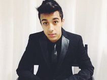 MIGUELITO EL HEREDERO OFICIAL