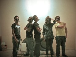 ReverbNation profile picture for @moustache