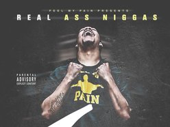 c-mills a serious artist that wants the world to feel his pain