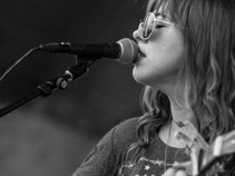 Jamie Lou and The Hullabaloo