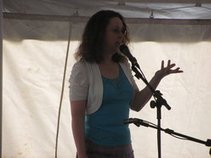 Linda Dust Singer/Storyteller