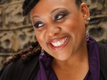 MiMi Spence