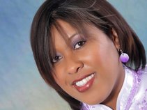 LoWanda "DEE" Davis