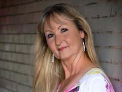 Glenna Glover