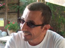 Gilbert Bianco Auteur Compositeur guitare,basse,clavier,voix