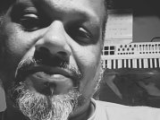 Chaless The Hard Beat Shopper